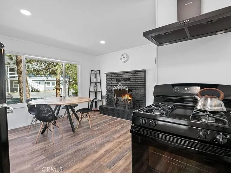 560 Edgemoor Rd #1 — Photo 8