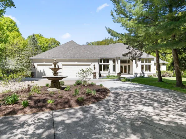 1650 N Farm Rd, Long Lake, MN 55356