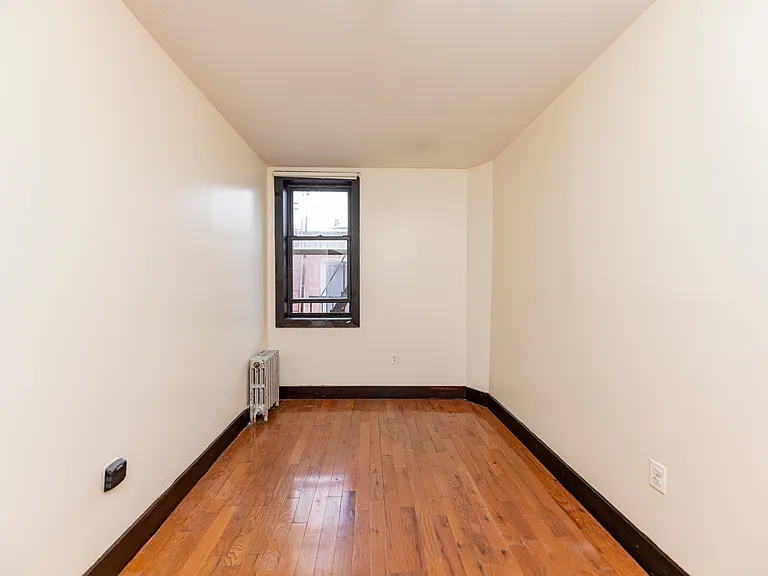 88 Starr St #2L — Photo 20