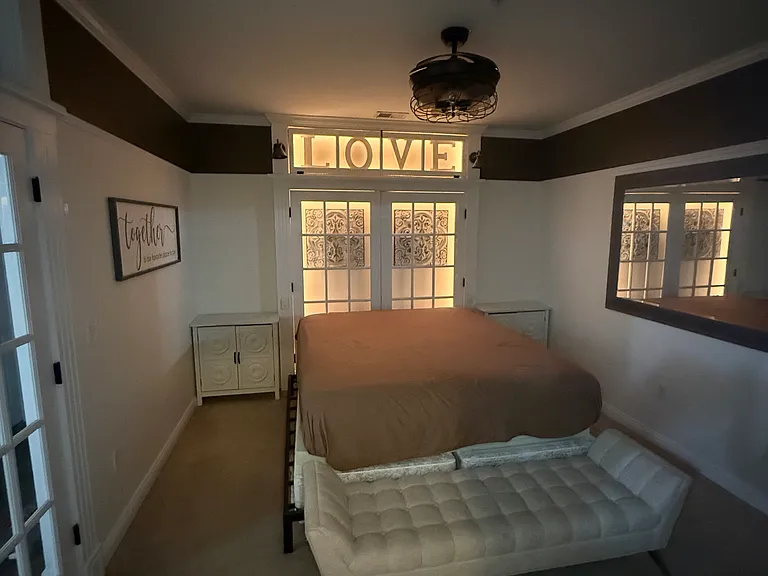 350 N Meridian St #208 — Photo 19