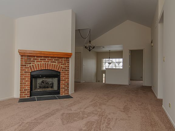 5th image of 450 Cromwell Cir Unit 3