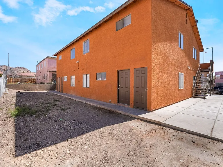 6982 Hopkins Dr #C — Photo 29
