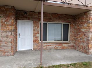 1010 N 1st St APT 1, Renton, WA 98057