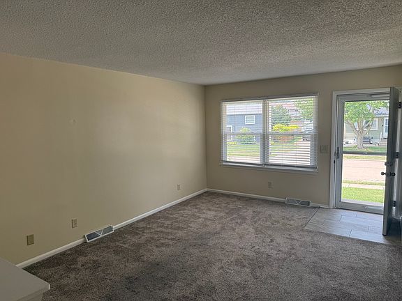 3rd image of 2911 High Point Dr