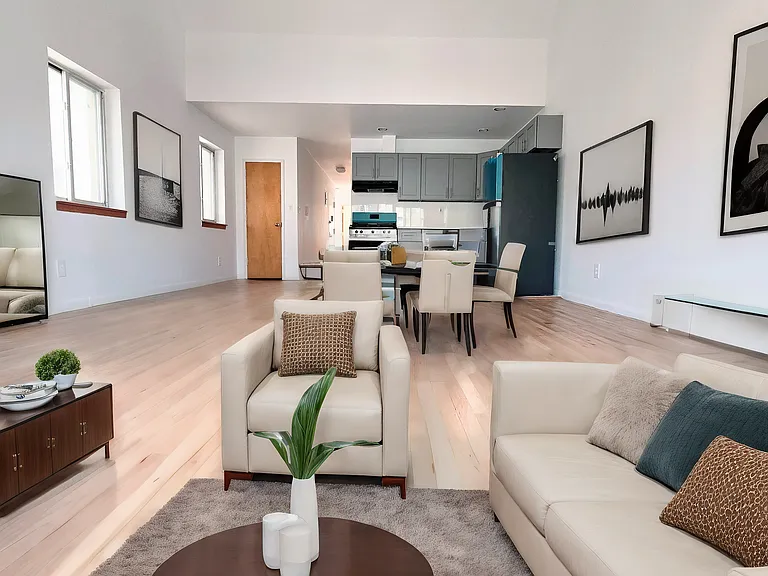 4310 Broadway #2 — Photo 2
