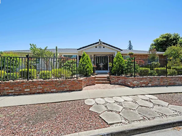1742 Mendocino Dr, Concord, CA 94521