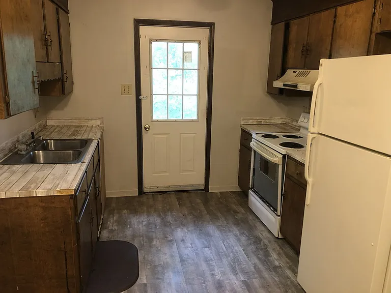 112 Hemphill Ave #202-204-216 — Photo 17