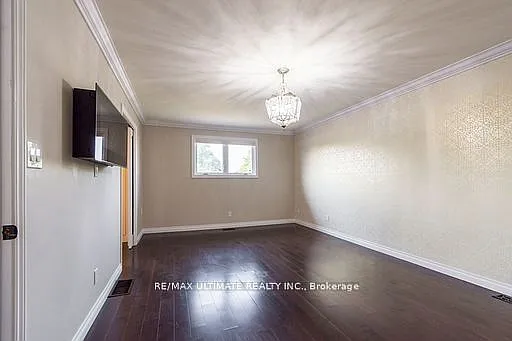 34 Briarwood Cres — Photo 21