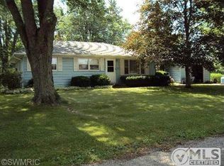 413 Lake St, Bellevue, MI 49021