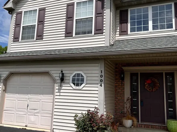 1004 Felix Ct, Reading, PA 19605
