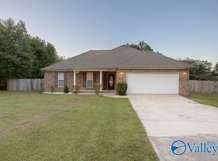 723 Maple Rd, New Hope, AL 35760