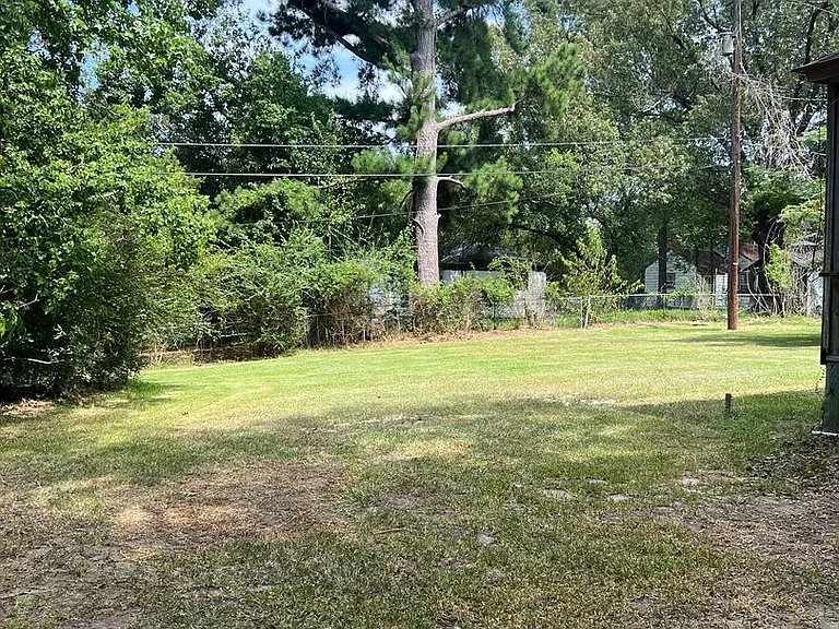 909 Marvin Ave — Photo 8