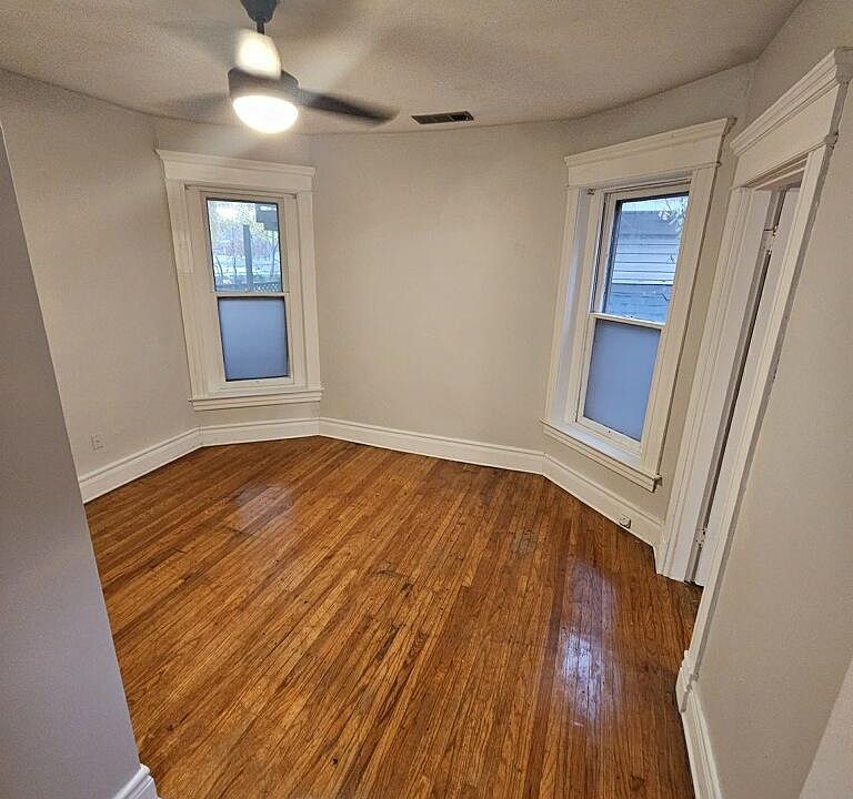 1st bedroom