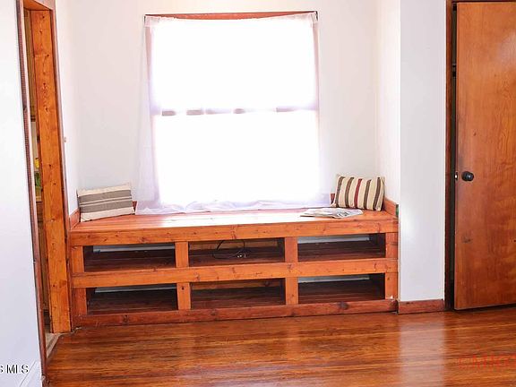 3rd image of 4807 Brott Rd