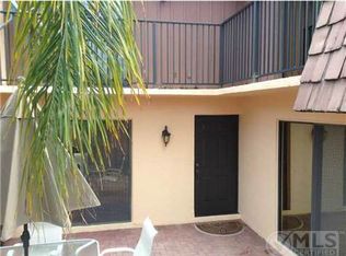 8 Atrium Cir APT C, Atlantis, FL 33462