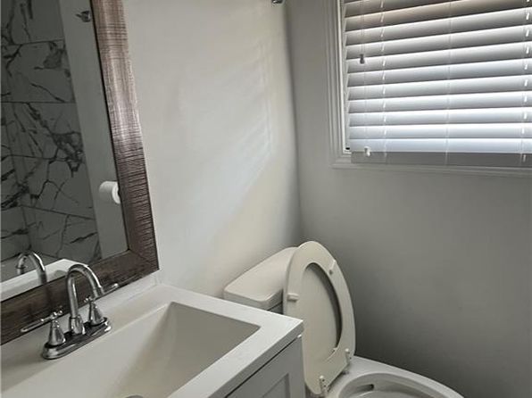 735 Brookwood Dr, Forest Park, GA 30297
