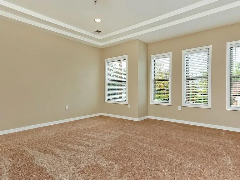 860 Jersey Ave #203 — Photo 7