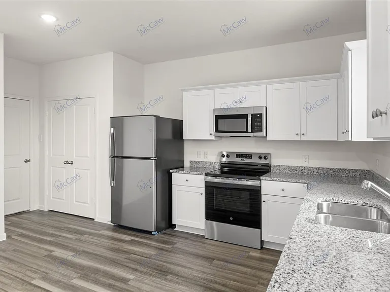 5919 Sahara Dr — Photo 8