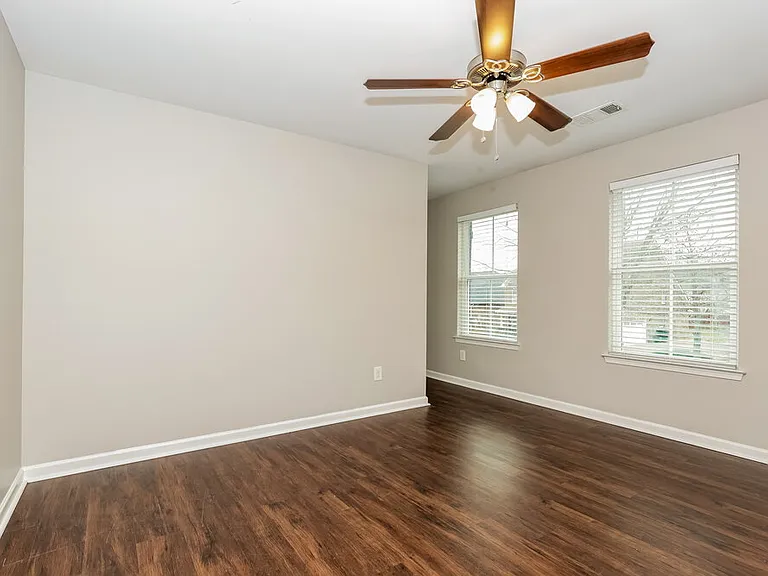 2928 Weston Blvd — Photo 11