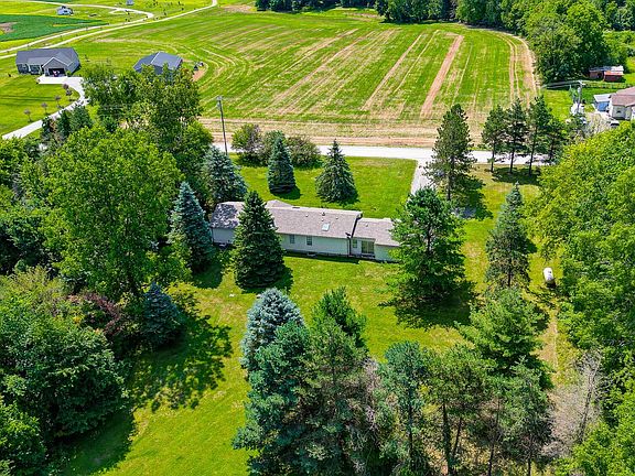 3rd image of 5615 Township Road 191
