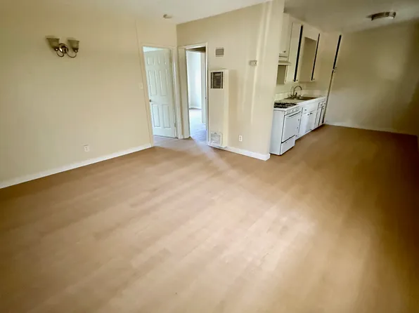 2024 Locust Ave APT 04, Long Beach, CA 90806