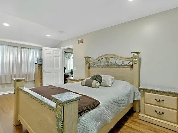 870 Passaic Avenue image 17 of 25