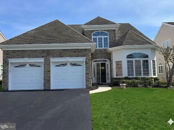 42 Lewis Dr, Mays Landing, NJ 08330