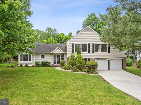 12912 Stallion Ct, Potomac, MD 20854