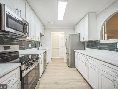 529 Florida Ave APT 202, Herndon, VA, 20170