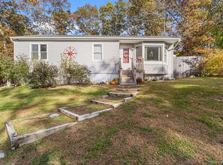 55 Newcomb Trail, Ridge, NY 11961