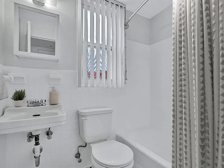 Glebe House Apartments — Photo 22