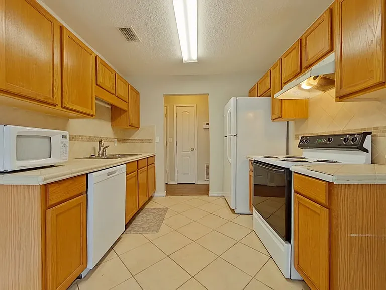 113 Oakhill Ave — Photo 7