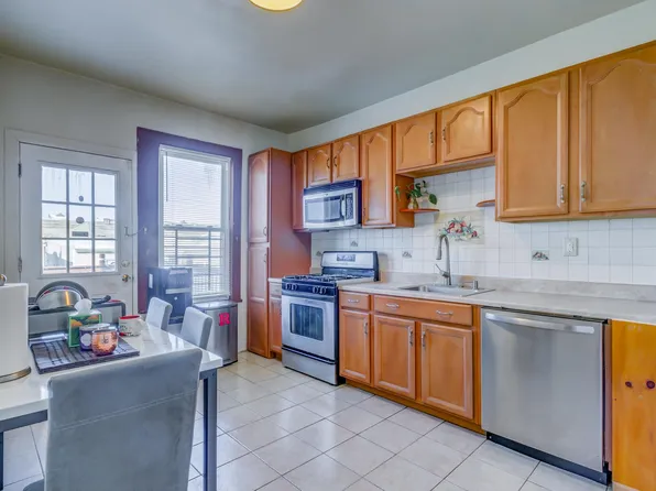 27 Romaine Avenue image 1 of 12