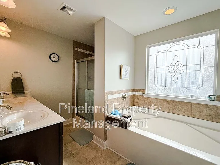 3935 Standardbred Dr — Photo 11