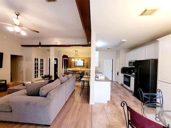 4134 Teal Valley Ct, Fresno, TX 77545