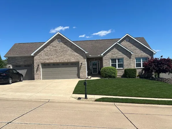 104 Crystal Gate Ln, Glen Carbon, IL 62034