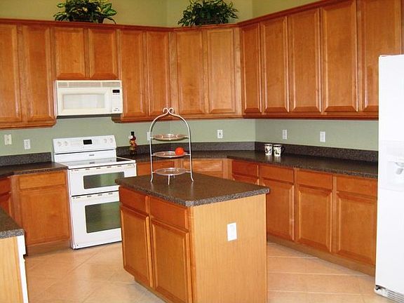 LArge Kitchen