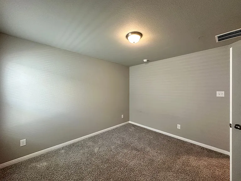 1821 Horatio St — Photo 29