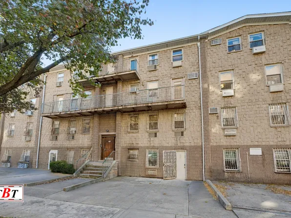 870 East 16th Street image 2 of 28