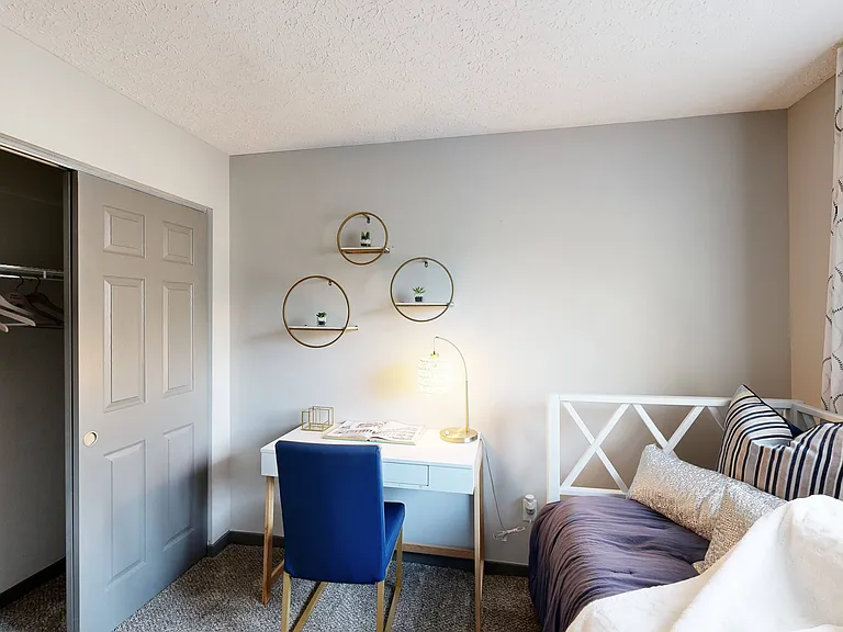 Silvertree at Little Turtle Apartments — Photo 21