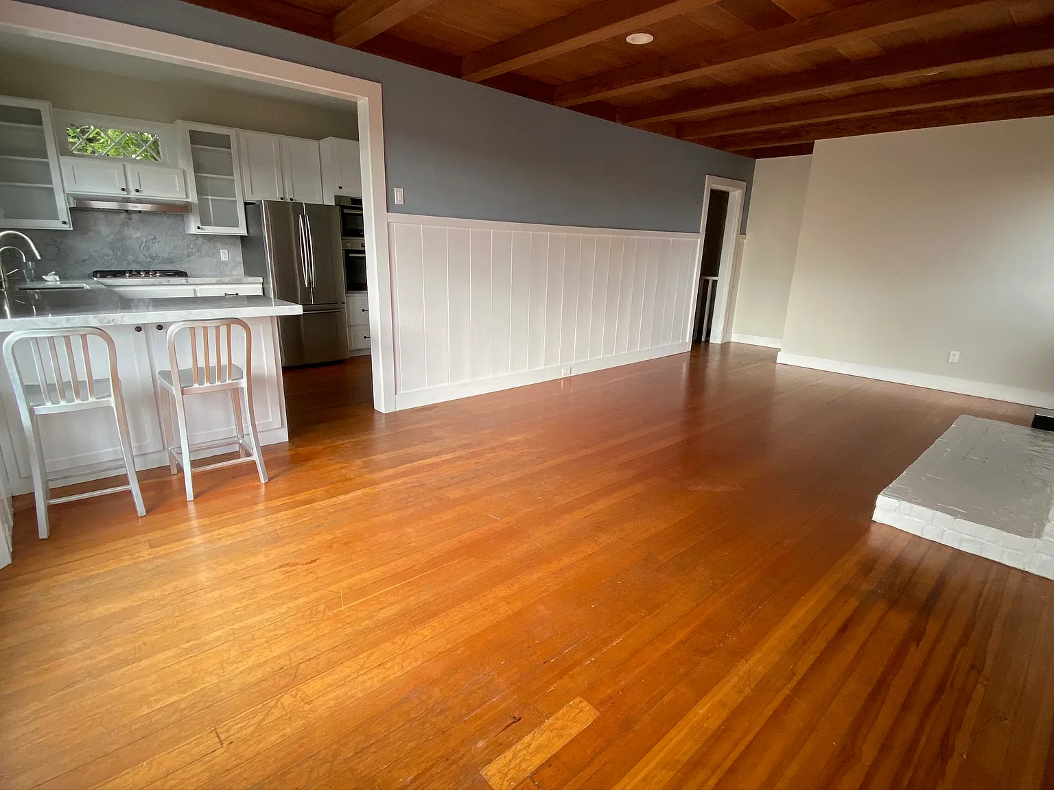 2 bed, 1300 sqft, $5,950 — Photo 4