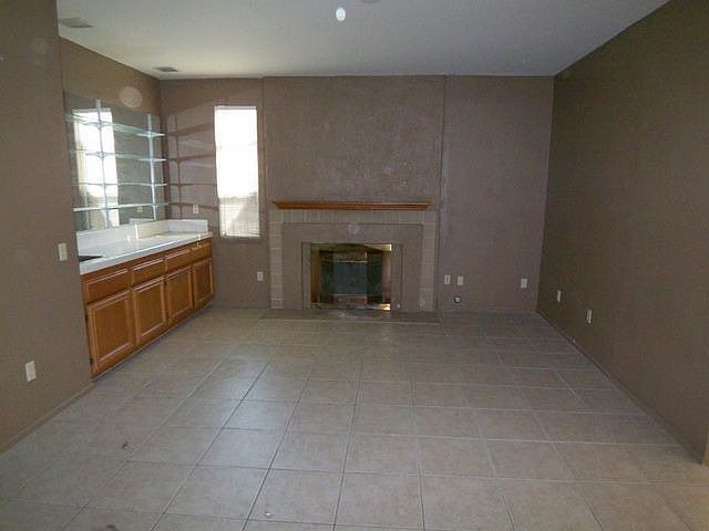 2nd image of 39845 Highbury Dr