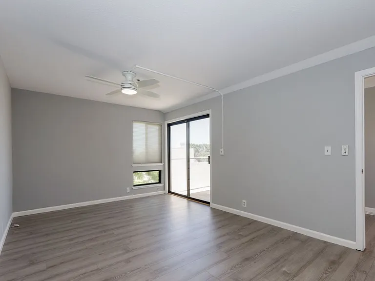 432 Portofino Dr #403 — Photo 34