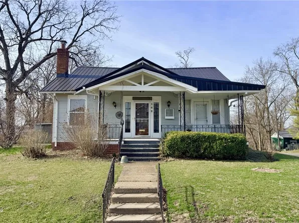 162 E 7th St, Trenton, MO 64683