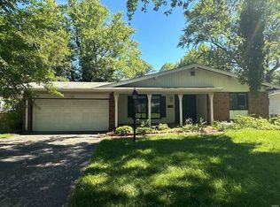 3305 Steed Dr, Florissant, MO 63033