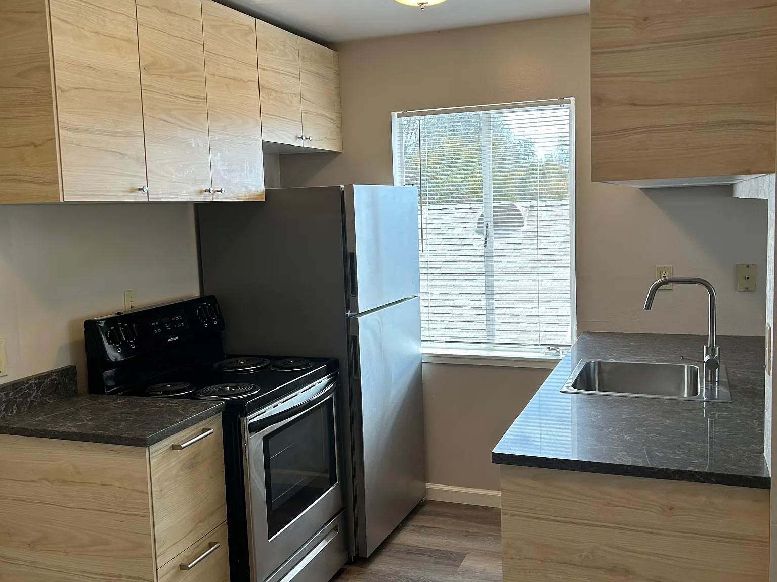 1 bed, 500 sqft, $2,200 — Photo 1