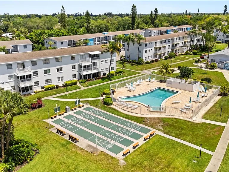 2425 Flamingo Blvd #K28 — Photo 26