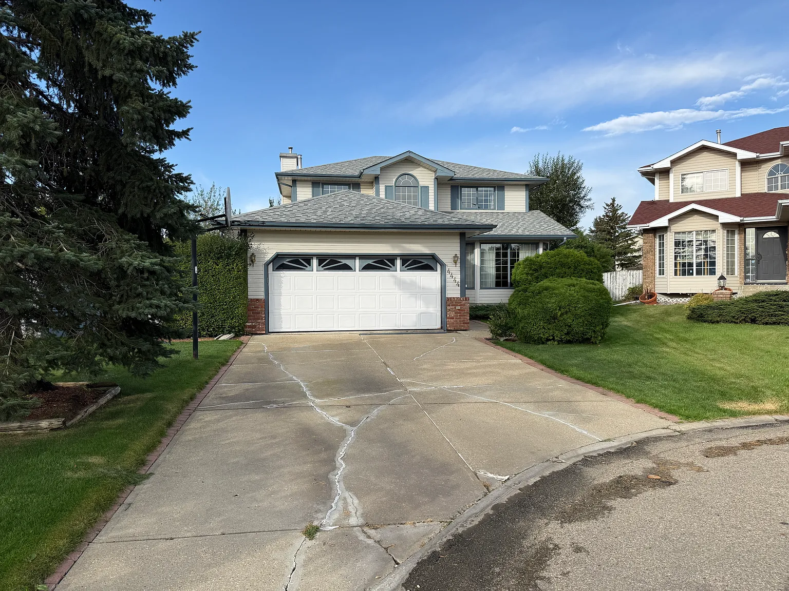 Larkspur 3 Bed 2.5 Bath Family Home For Rent — Photo 2