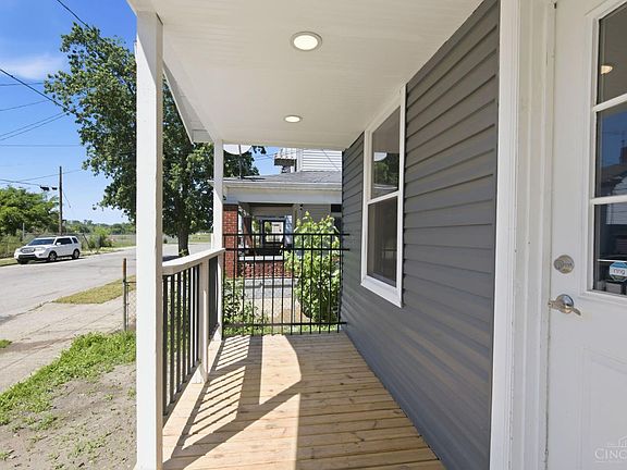 3rd image of 532 N 6th St