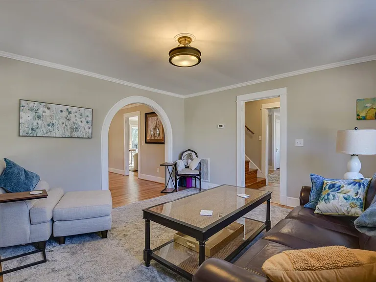 126 Horry St SE — Photo 5